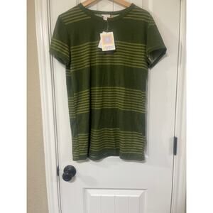 Green Lula Roe shirt